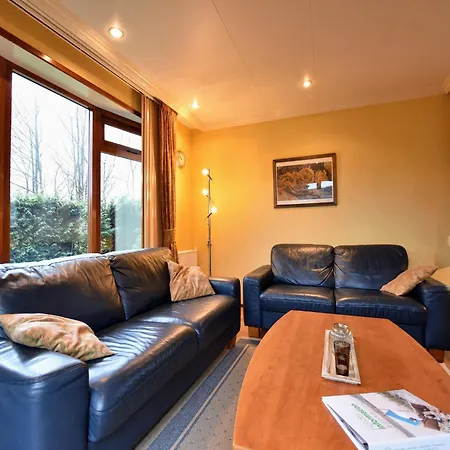 In With Fenced Garden Chalet *