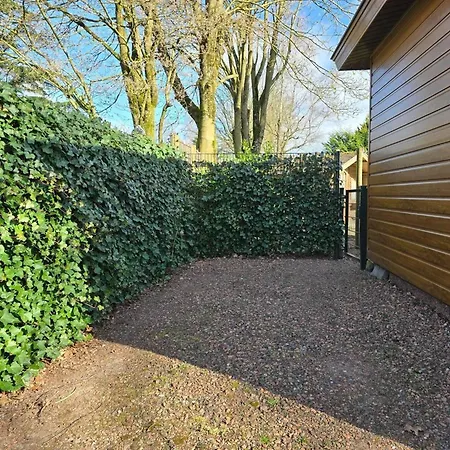 In With Fenced Garden Garderen