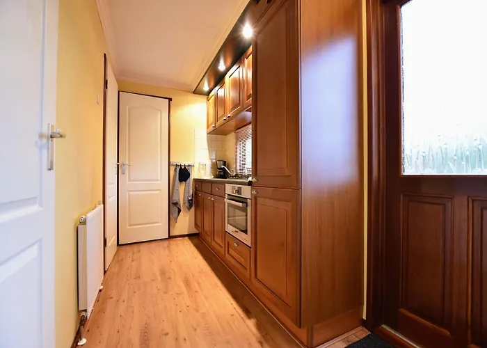 Chalet In With Fenced Garden