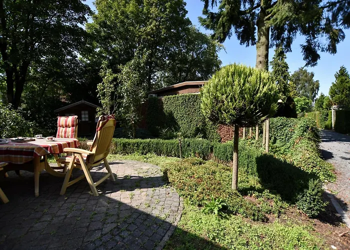 In With Fenced Garden * Garderen