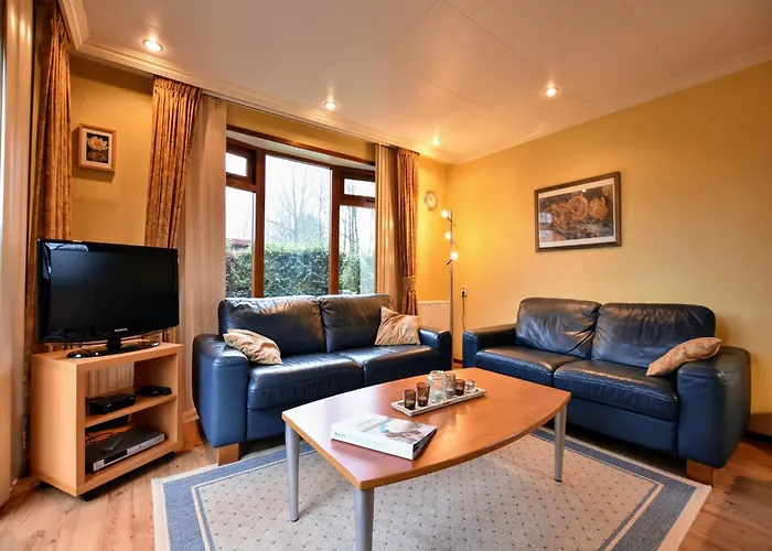 In With Fenced Garden Garderen